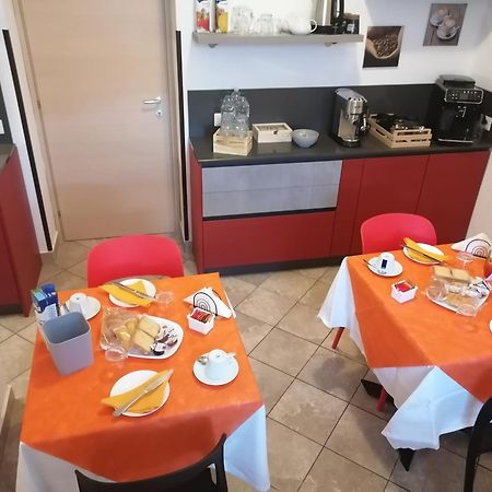 Hotel Centrale 카시아 외부 사진