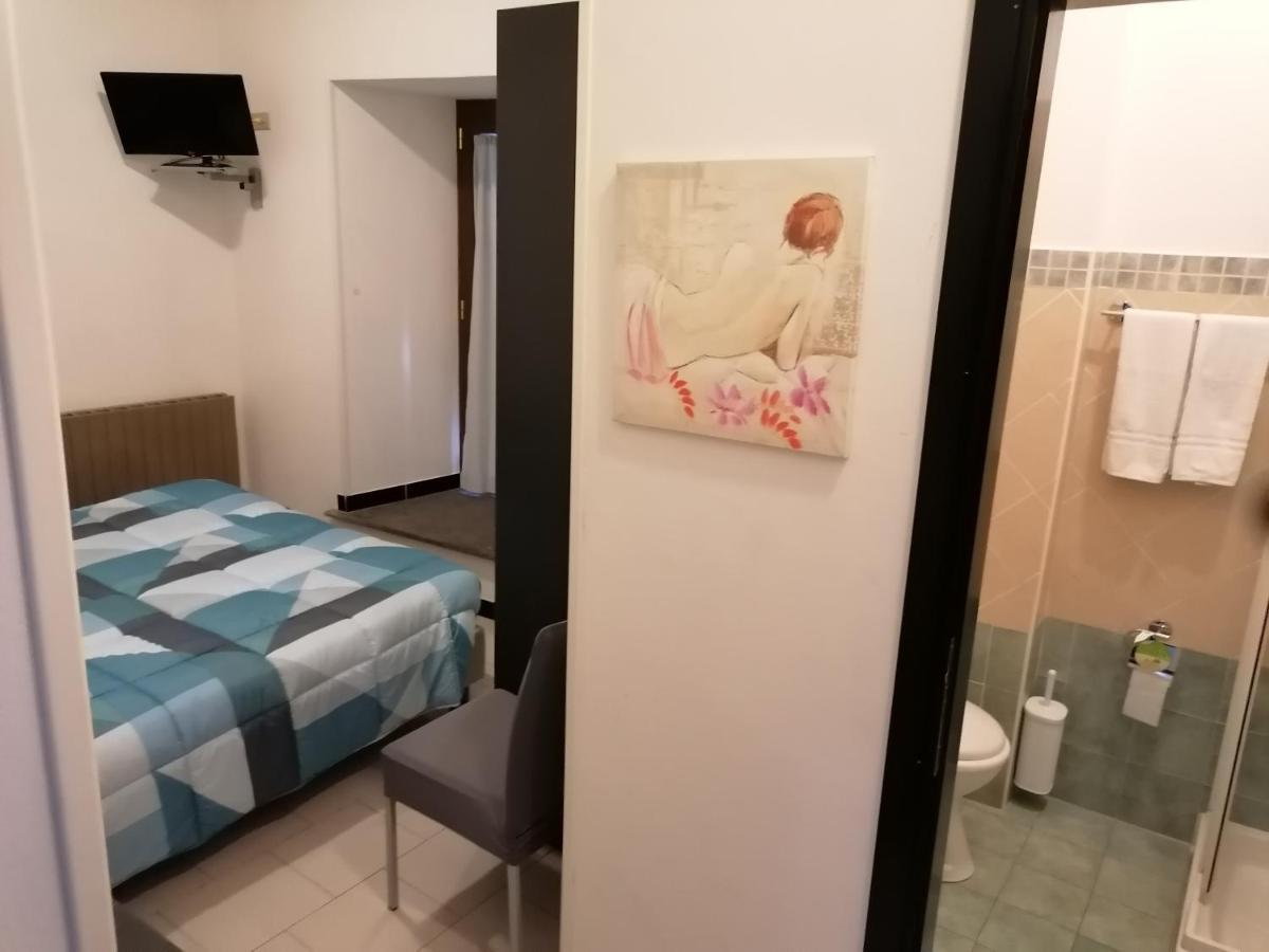 Hotel Centrale 카시아 외부 사진